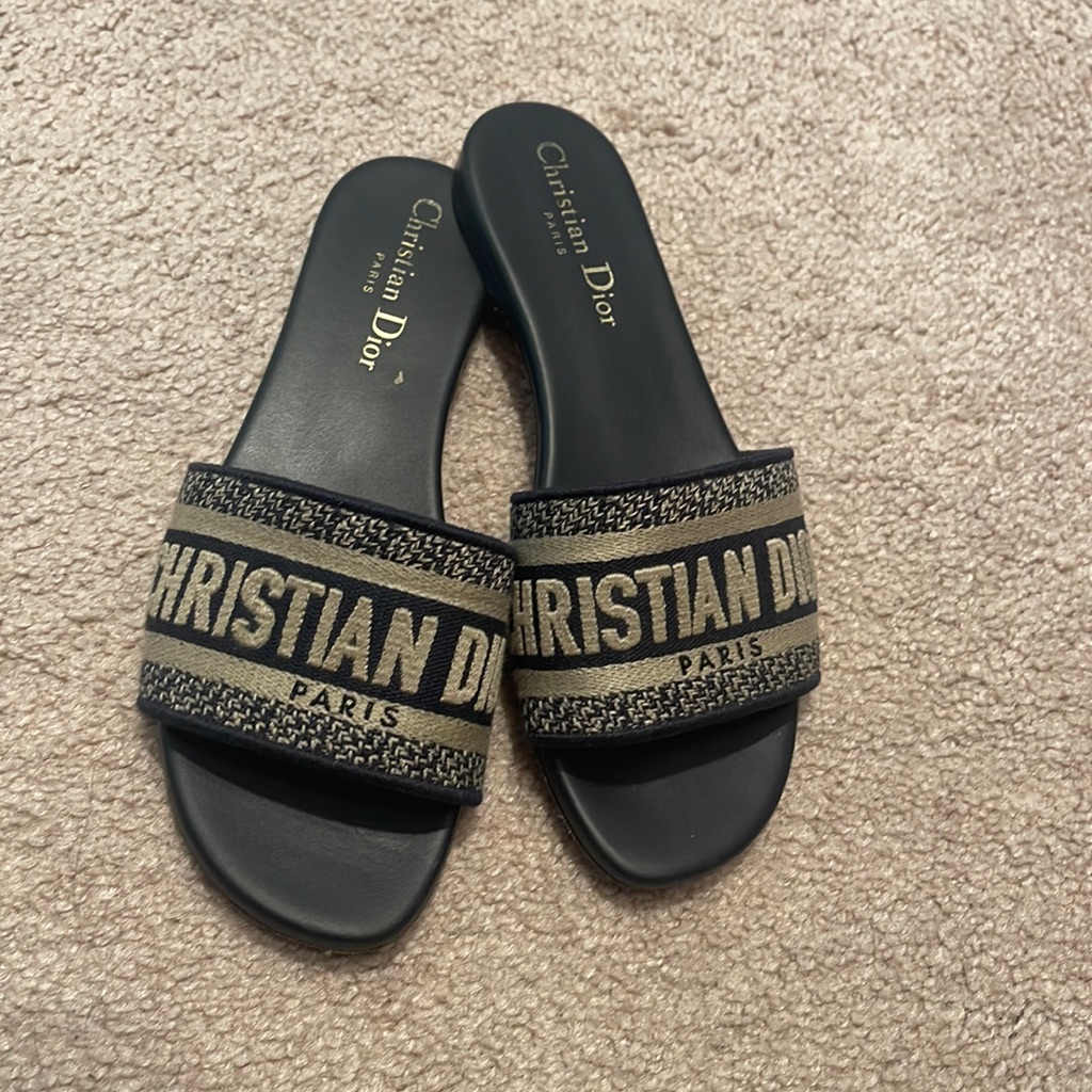 Christian Dior Slides -35.5